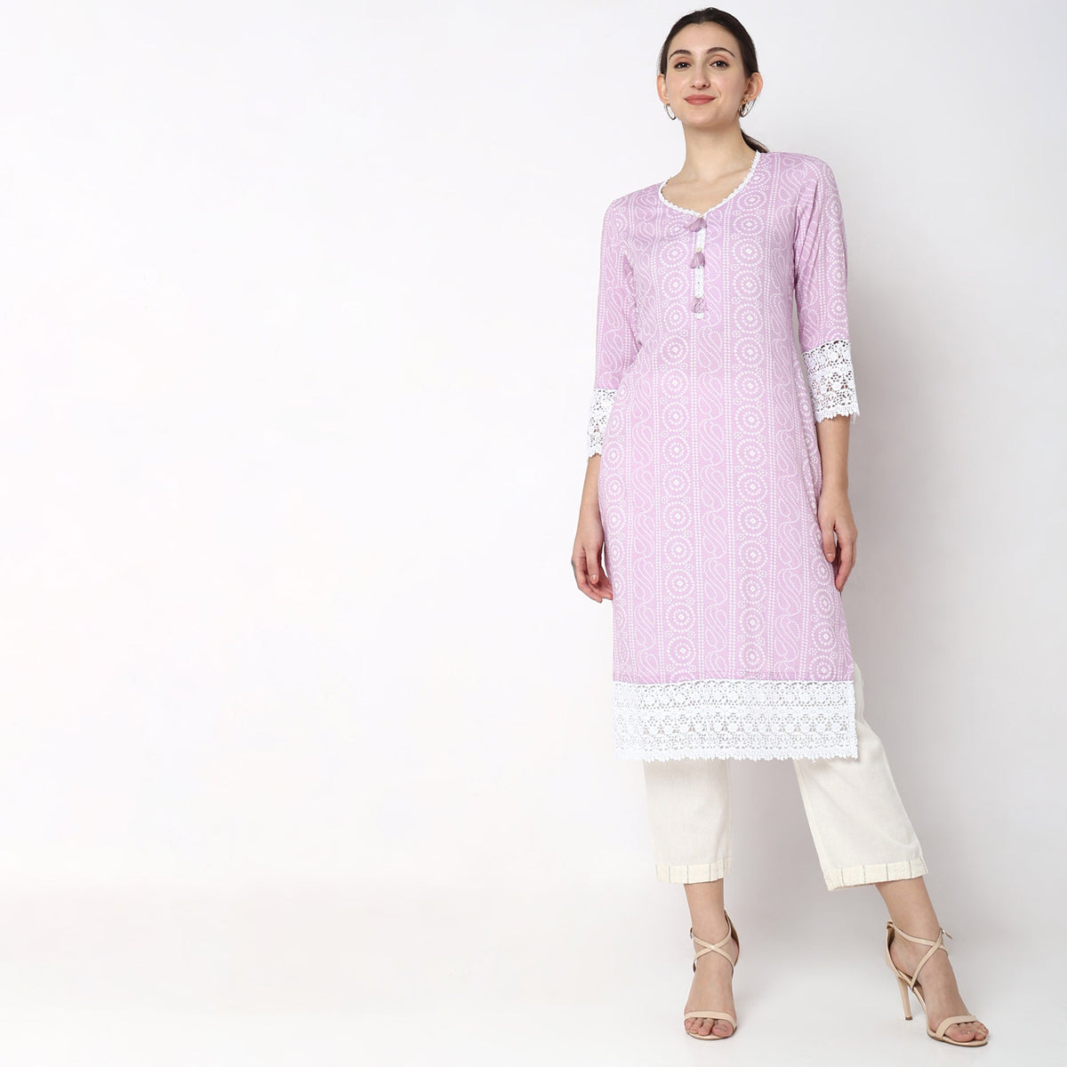 Women Wearing Straight Fit Printed Kurta