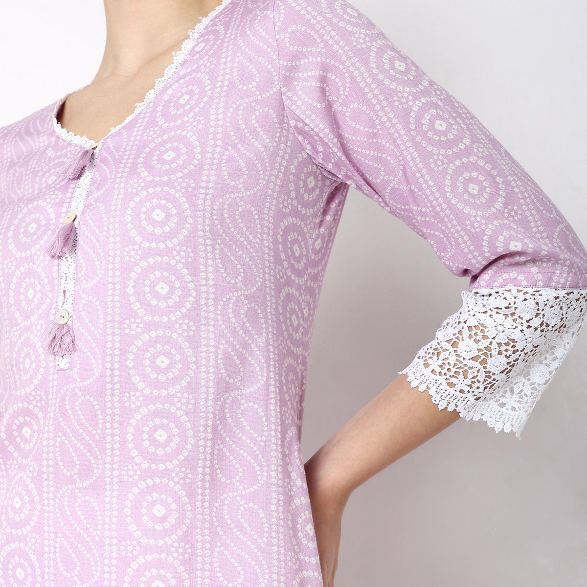 Women Wearing Straight Fit Printed Kurta