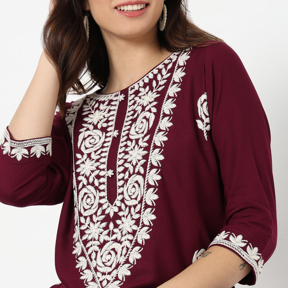 Straight Fit Embroidered Kurta