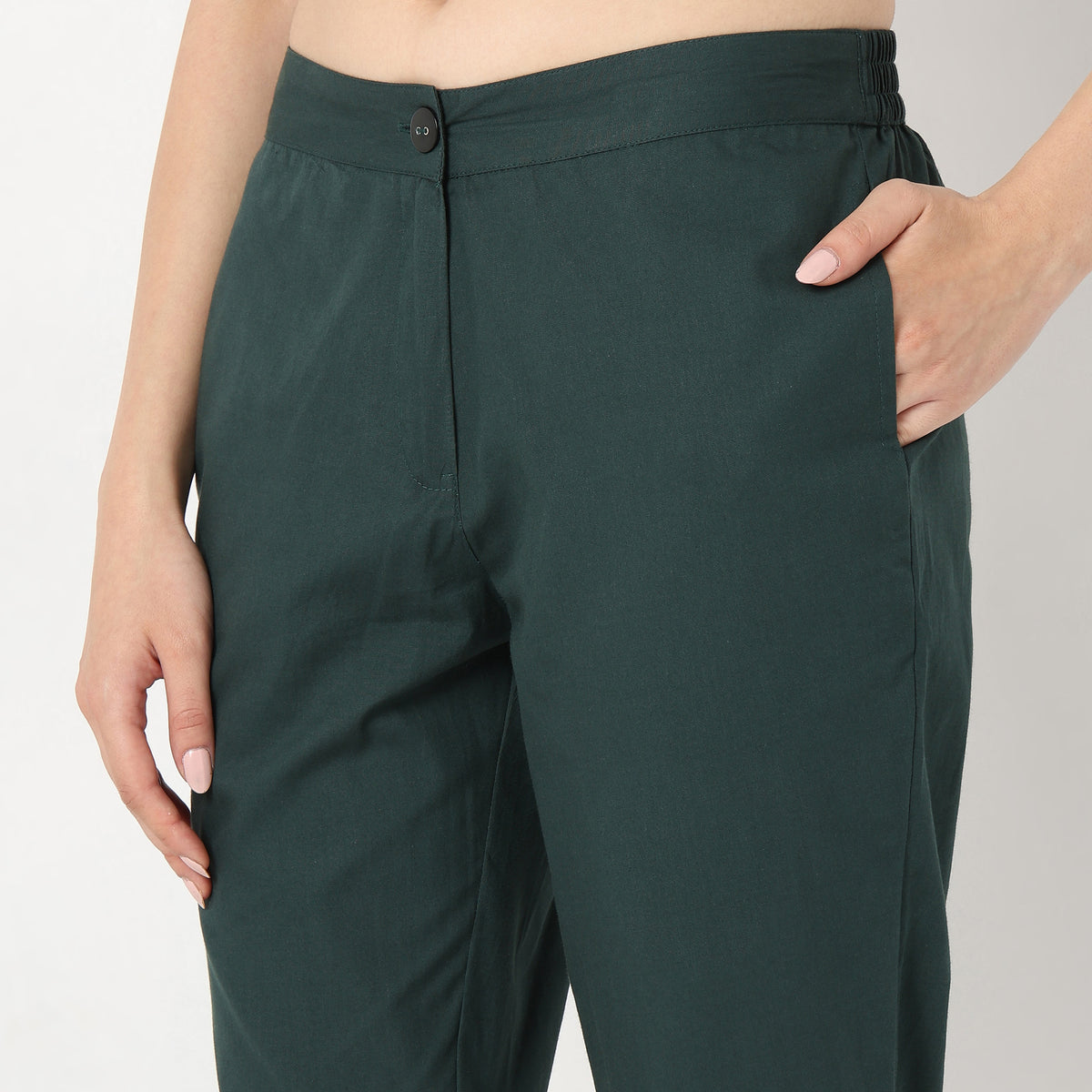 Slim Fit Solid Mid Rise Pants