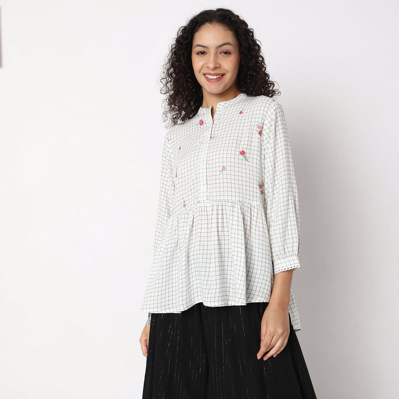 Women Wearing Regular Fit Checkered Short Kurta