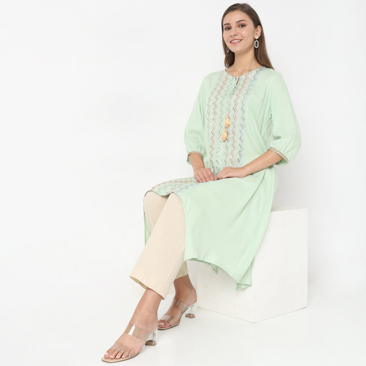 Regular Fit Embellished Kurta