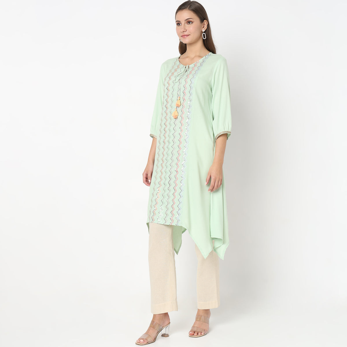 Regular Fit Embellished Kurta