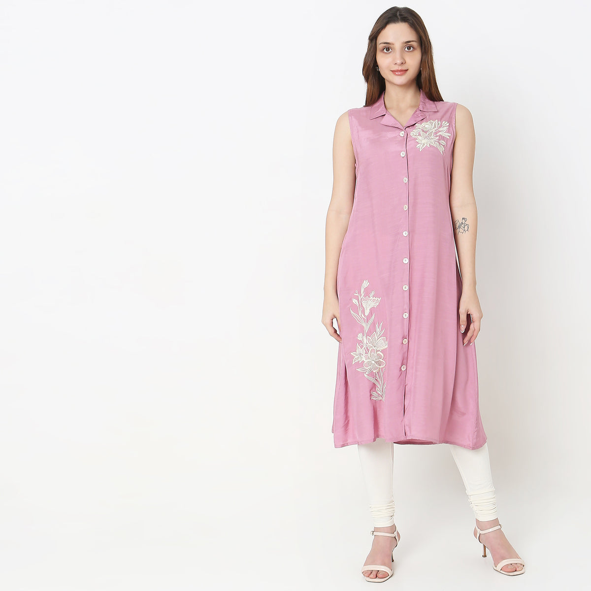 Regular Fit Embroidered Kurta