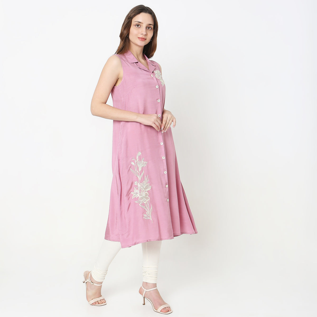 Regular Fit Embroidered Kurta