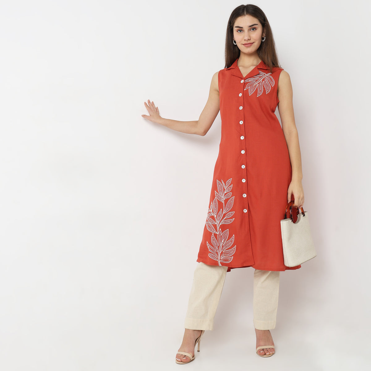 Straight Fit Embroidered Kurta