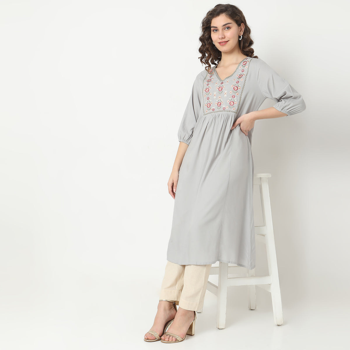 Straight Fit Embroidered Kurta