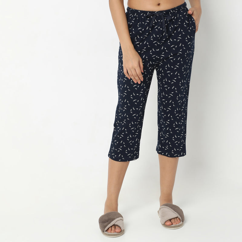 Regular Fit Floral Mid Rise Capris