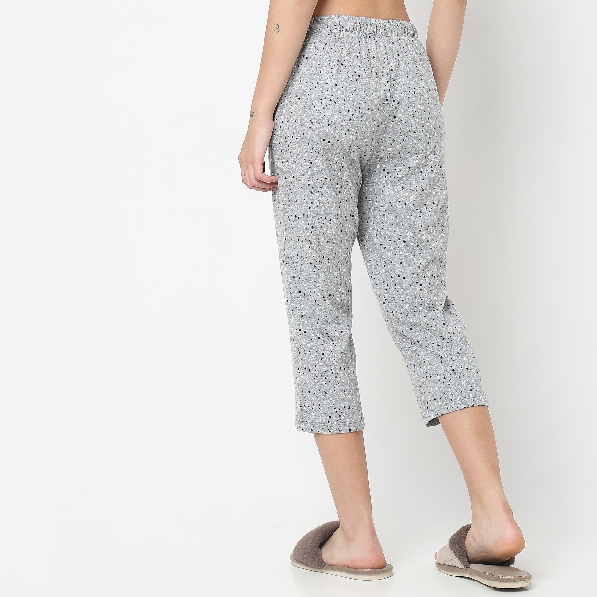 Regular Fit Printed Mid Rise Capris