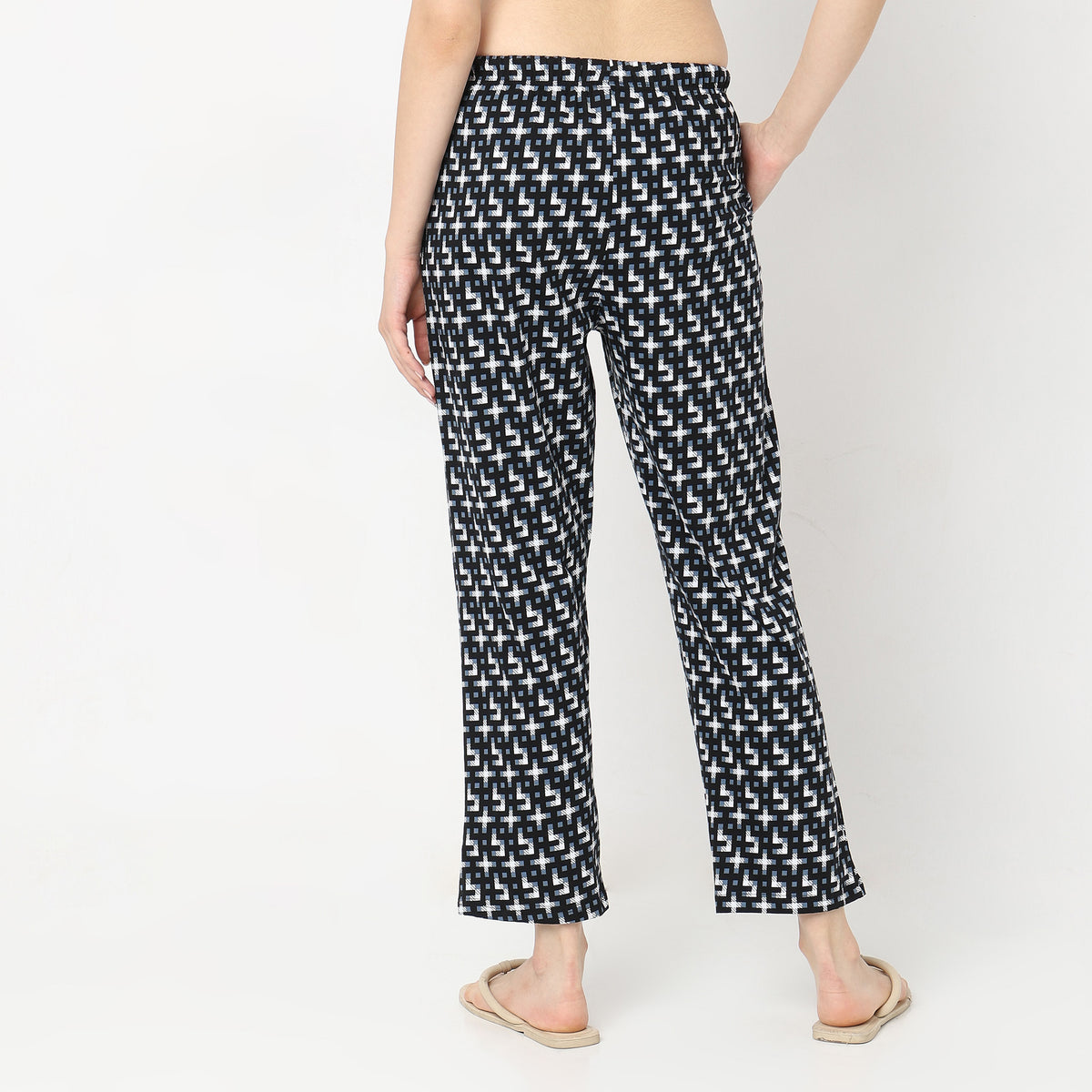 Regular Fit Printed Mid Rise Pyjamas