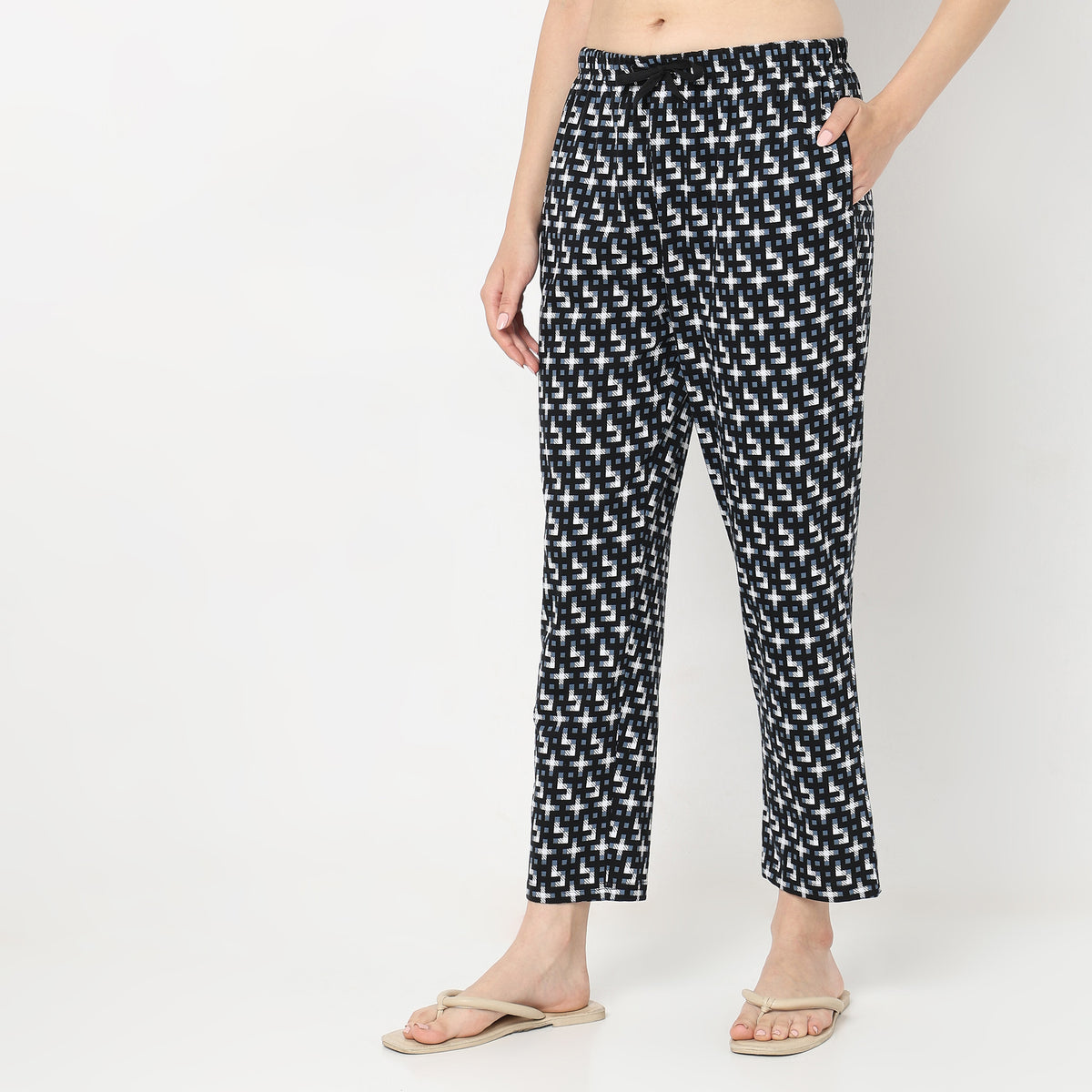 Regular Fit Printed Mid Rise Pyjamas