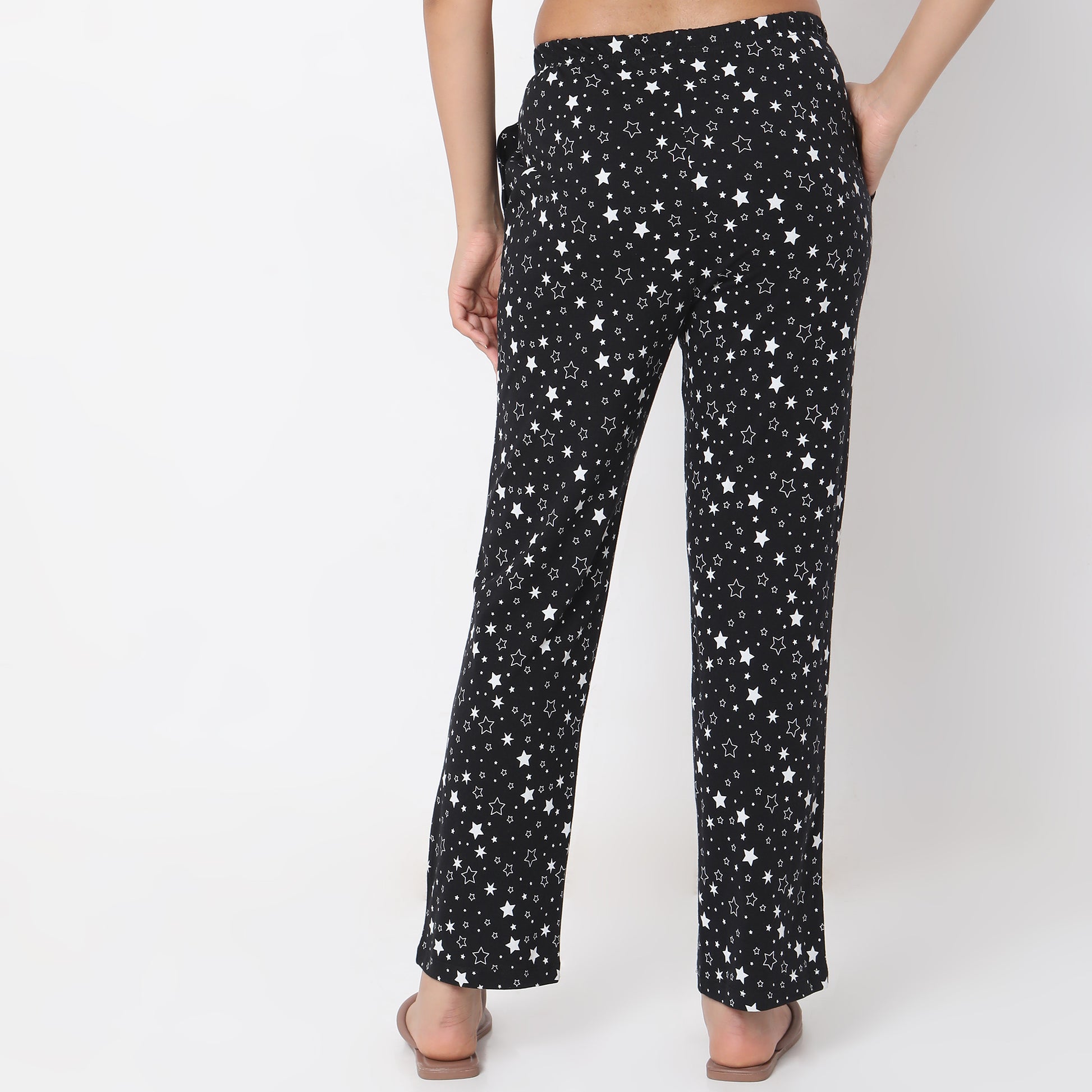 Regular Fit Printed Mid Rise Pyjamas
