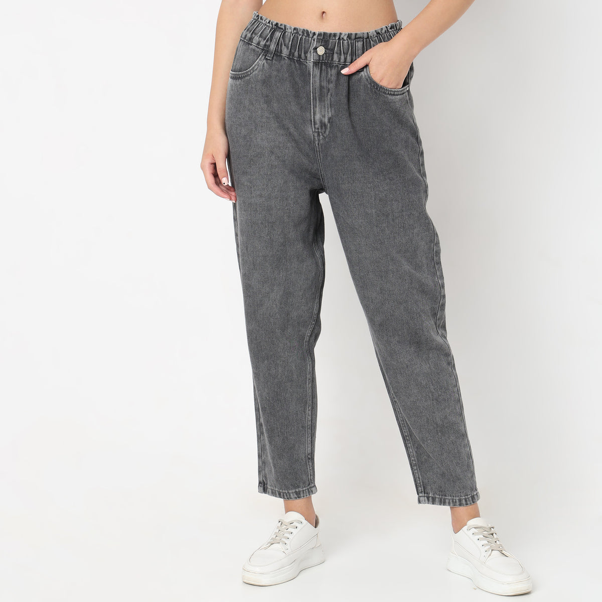 Slouch Fit Solid High Rise Jeans