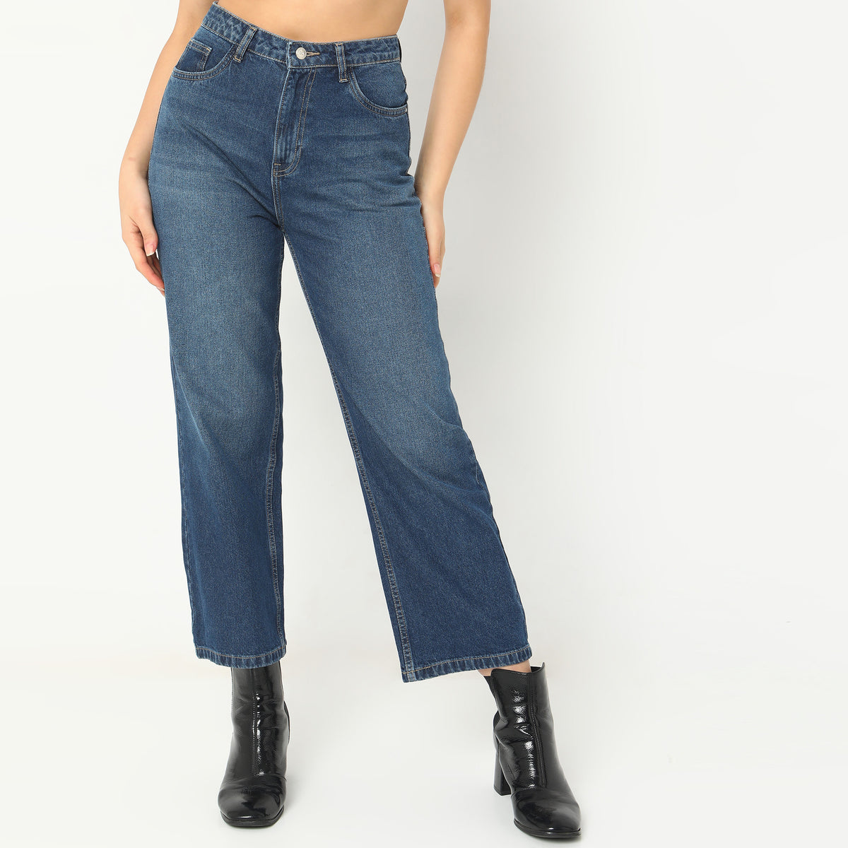 Straight Fit Solid High Rise Jeans