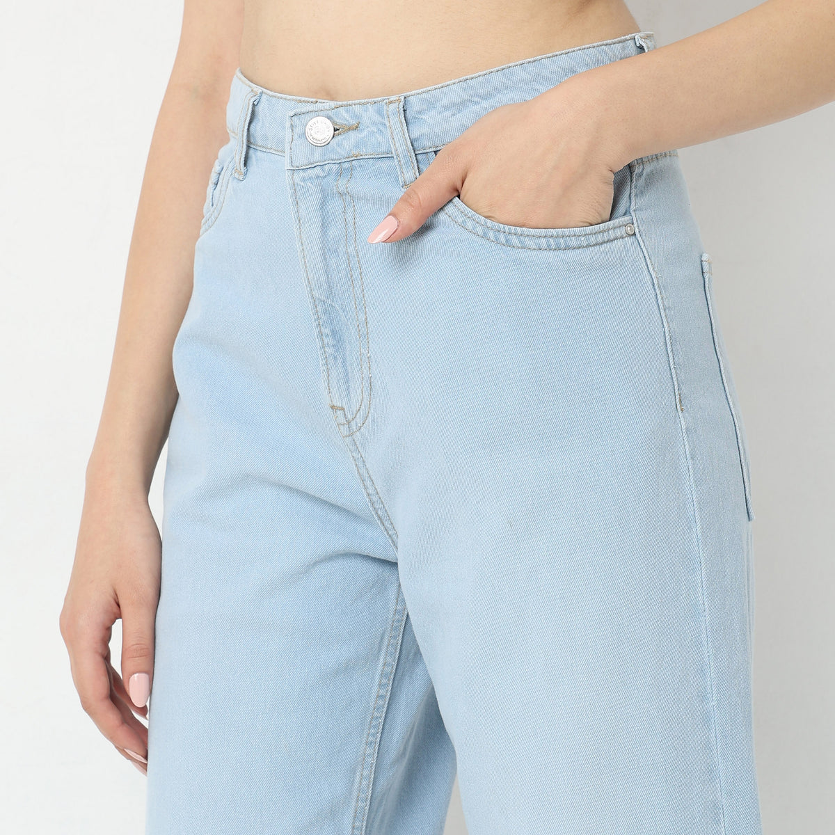 Straight Fit Solid High Rise Jeans