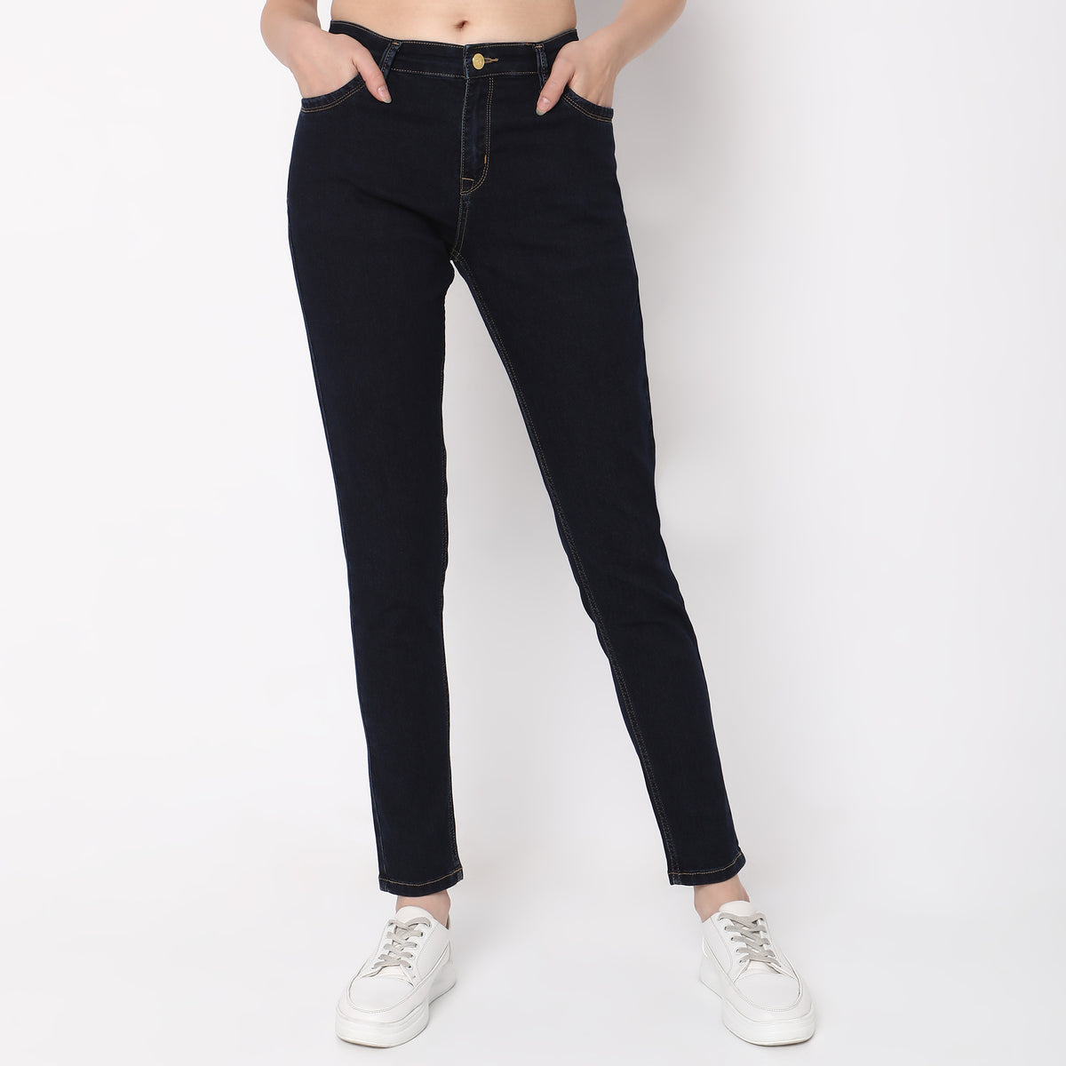 Skinny Fit Solid Mid Rise Jeans