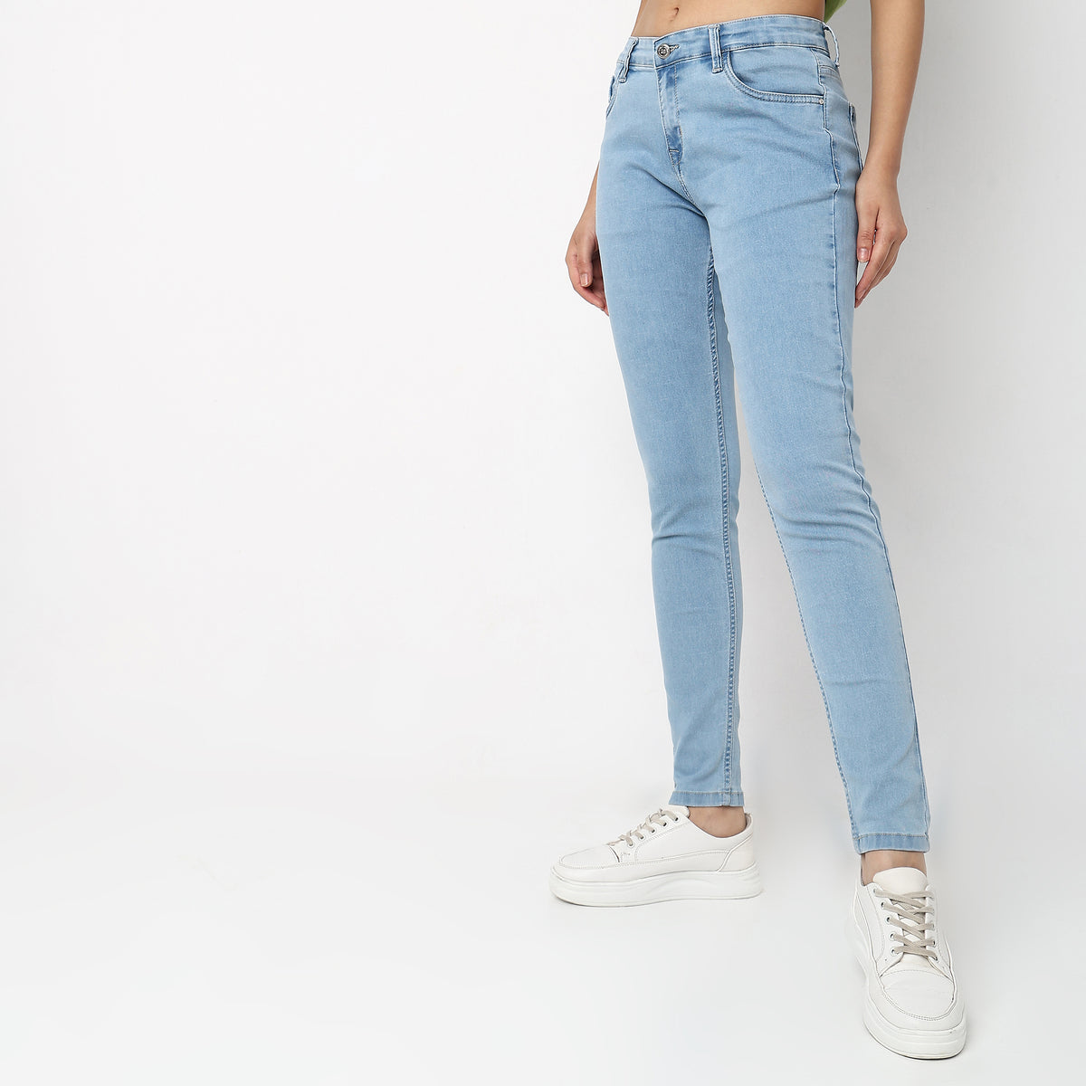 Skinny Fit Solid Mid Rise Jeans