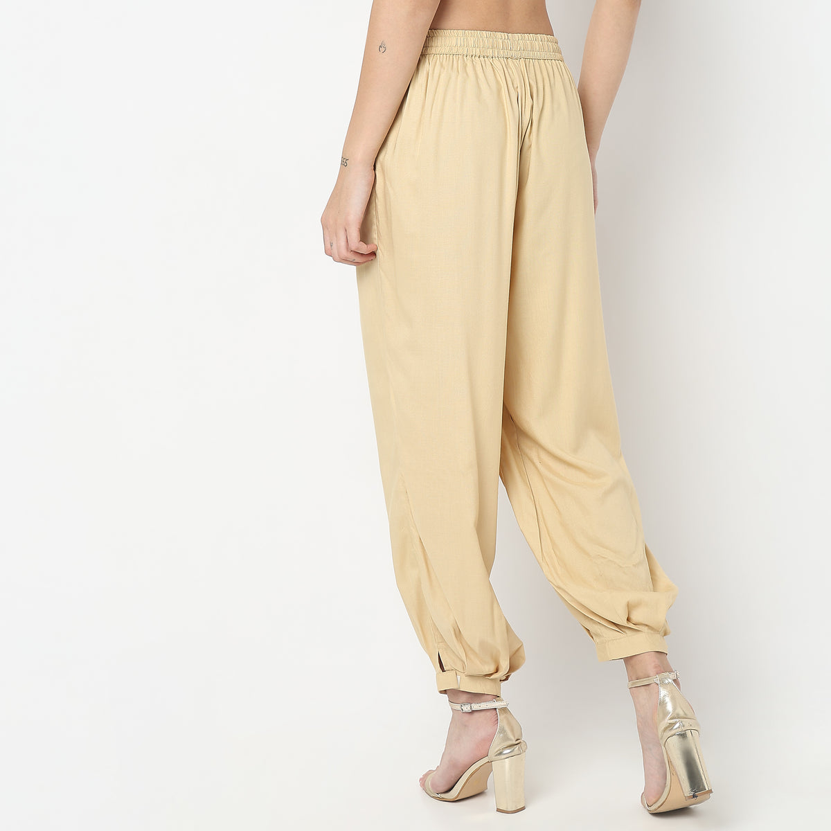 Relaxed Fit Solid High Rise Pants