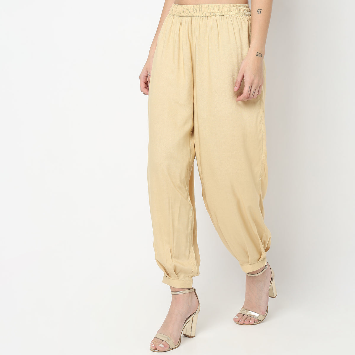 Relaxed Fit Solid High Rise Pants