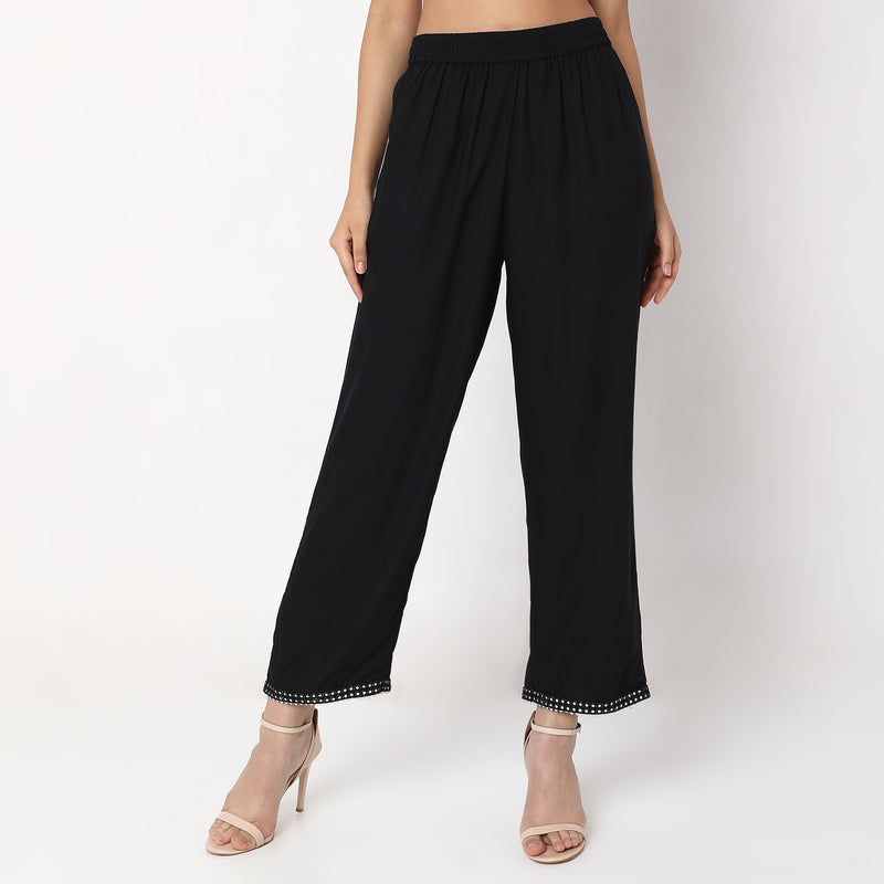 Straight Fit Solid Mid Rise Pants