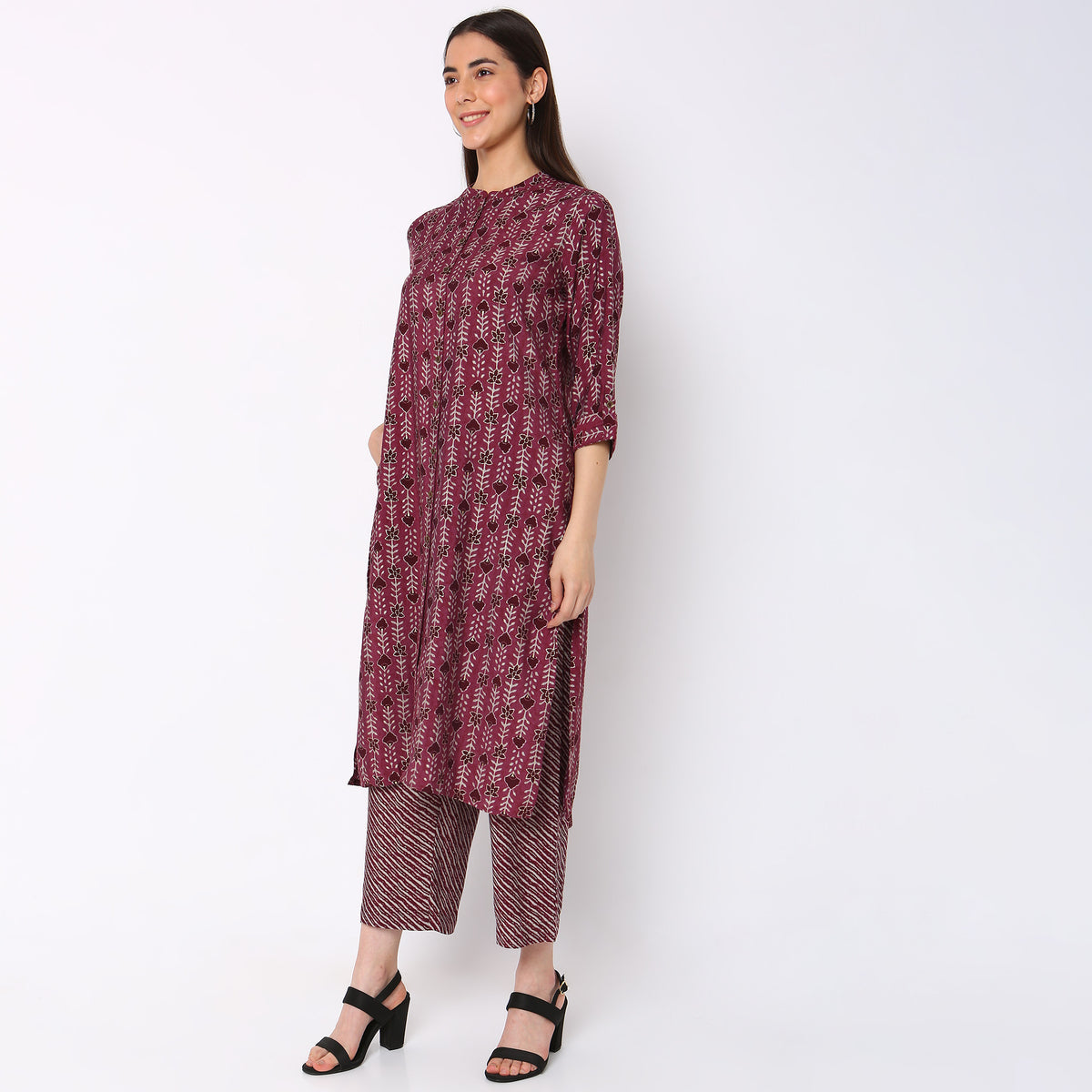 Regular Fit Printed Kurta Set