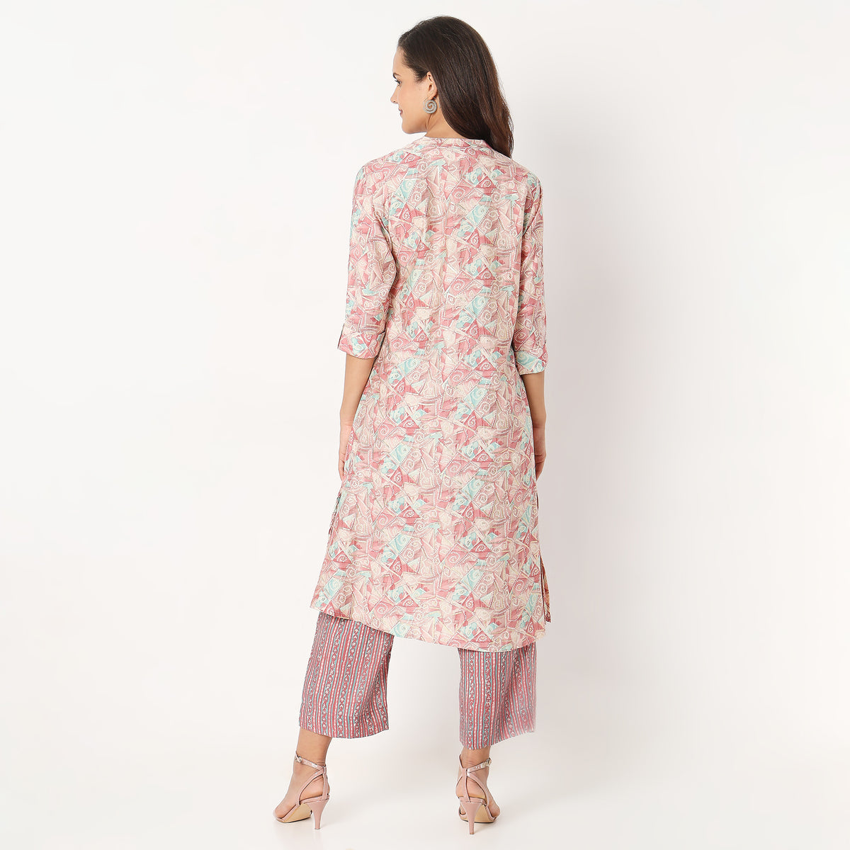 Regular Fit Printed Kurta Sets