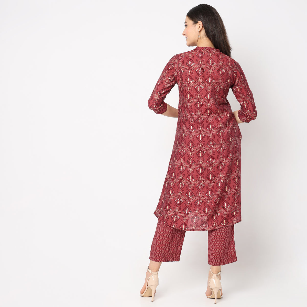 Regular Fit Printed Kurta Set