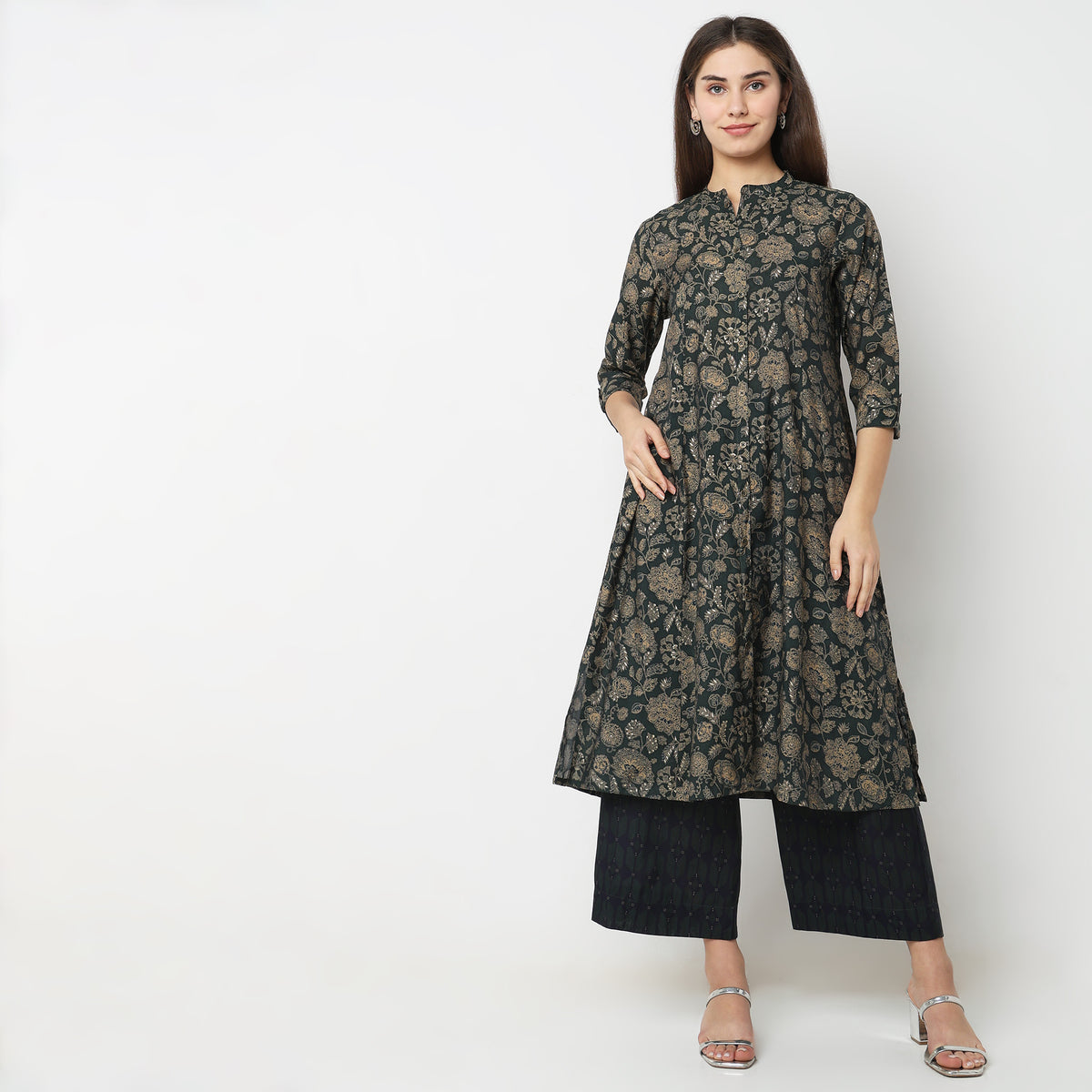 Regular Fit Printed Kurta Sets