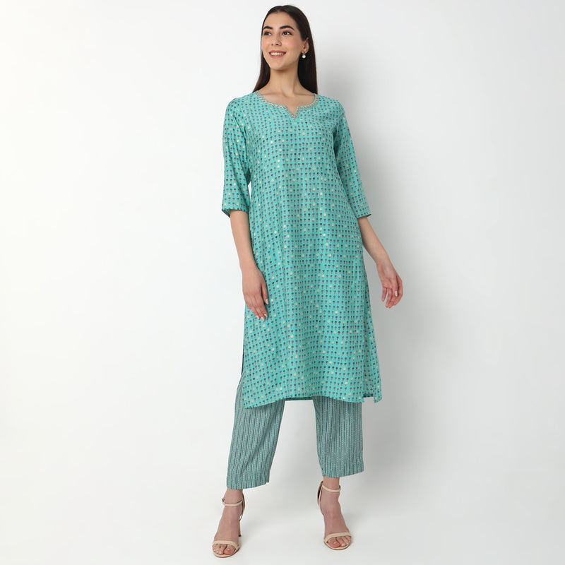 Straight Fit Printed Kurta Set