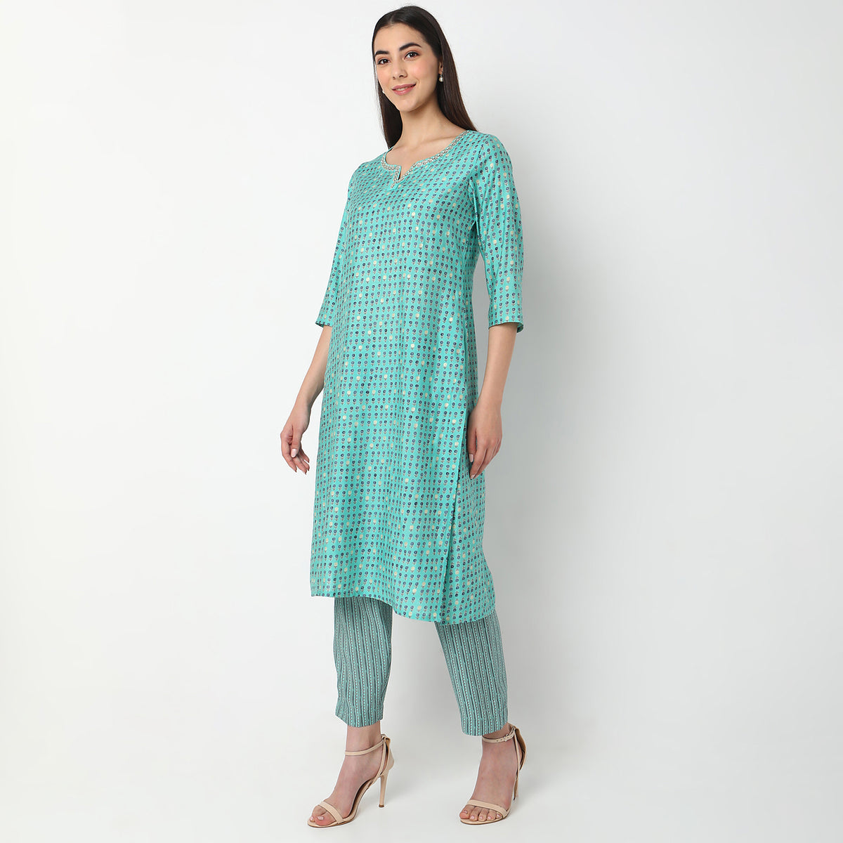 Straight Fit Printed Kurta Set