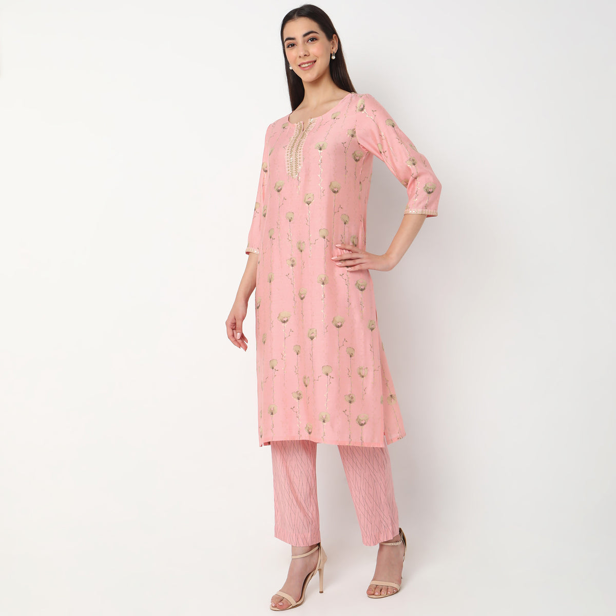 Straight Fit Printed Kurta Set