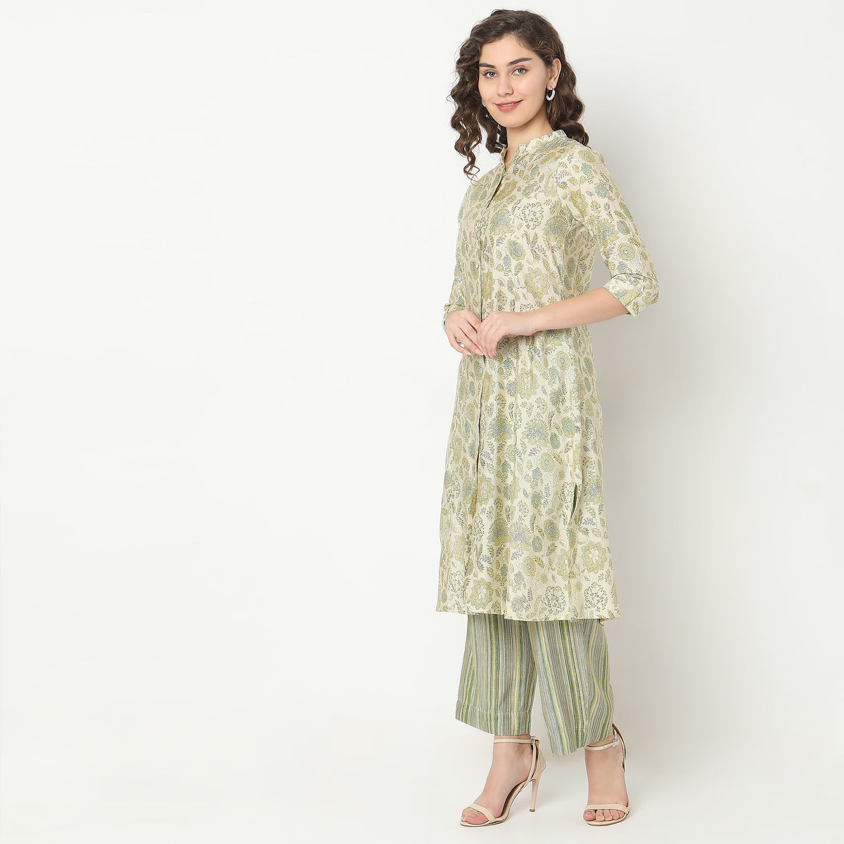 Regular Fit Printed Kurta Sets