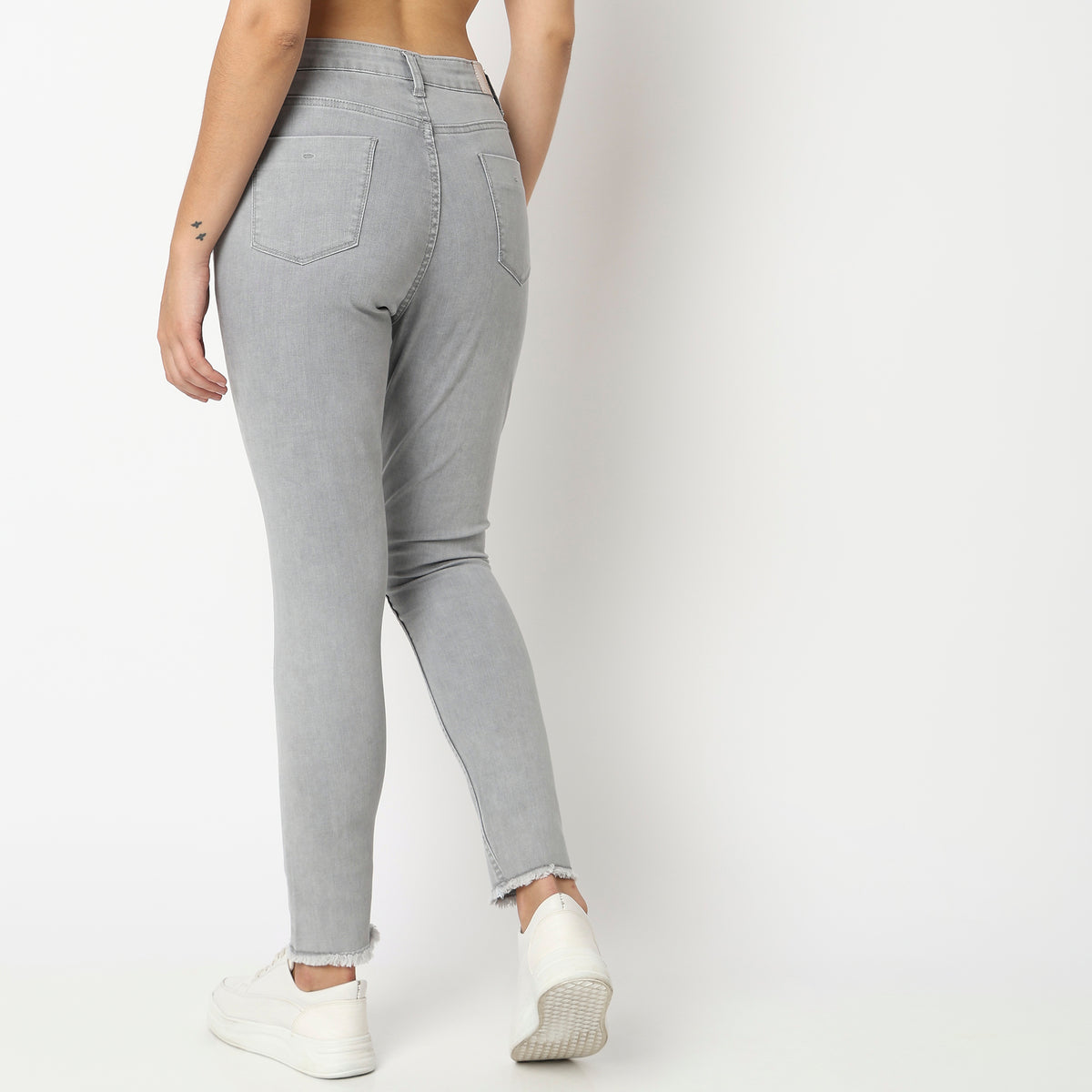 Skinny Fit Solid High Rise Jeans