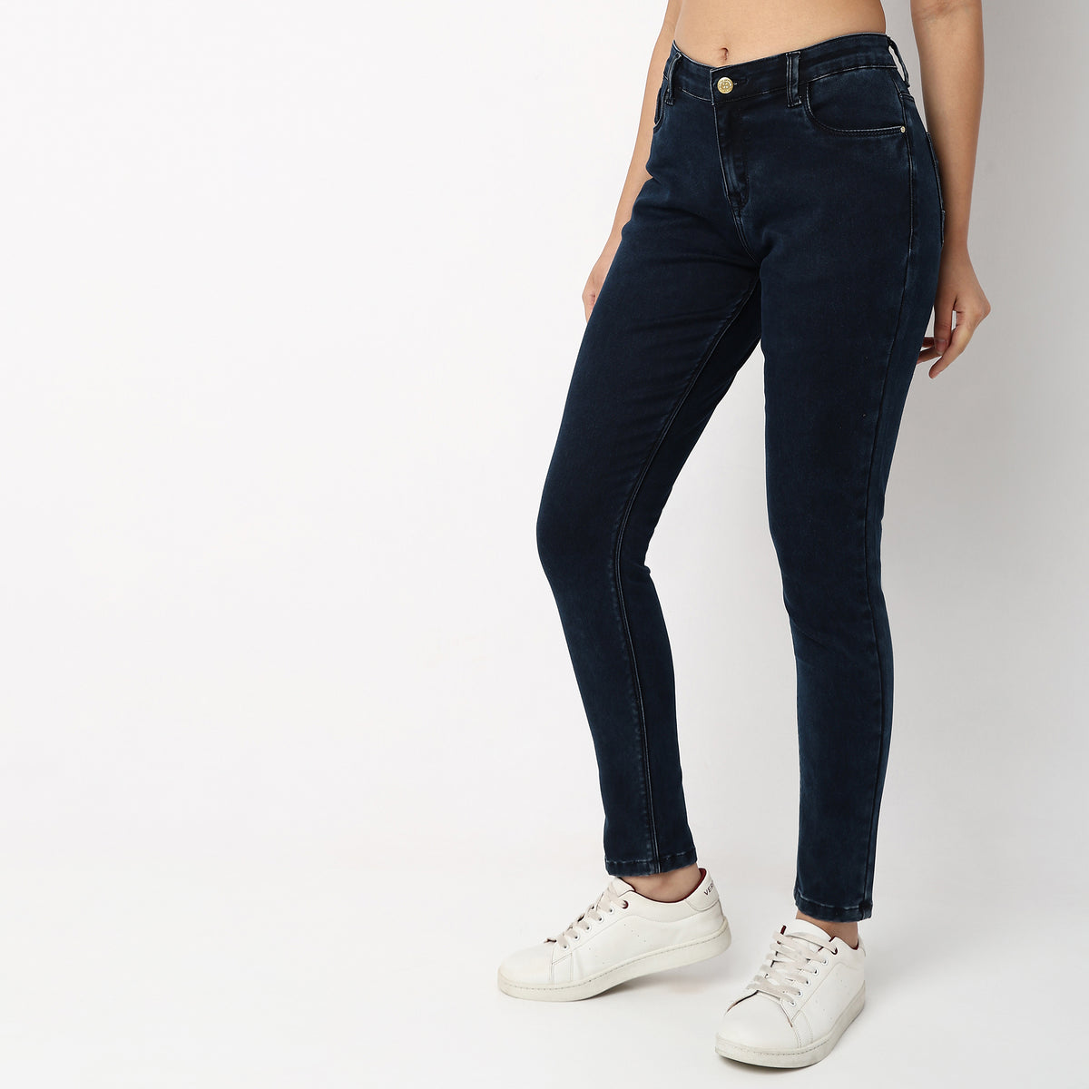 Skinny Fit Solid Mid Rise Jeans