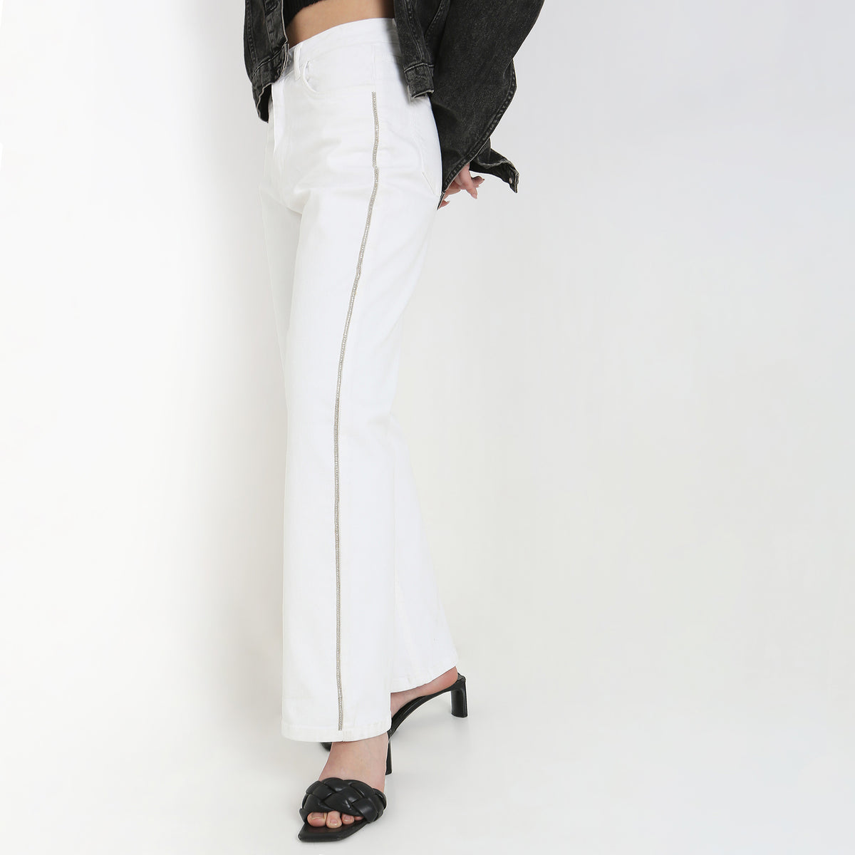 Straight Fit Solid High Rise Jeans