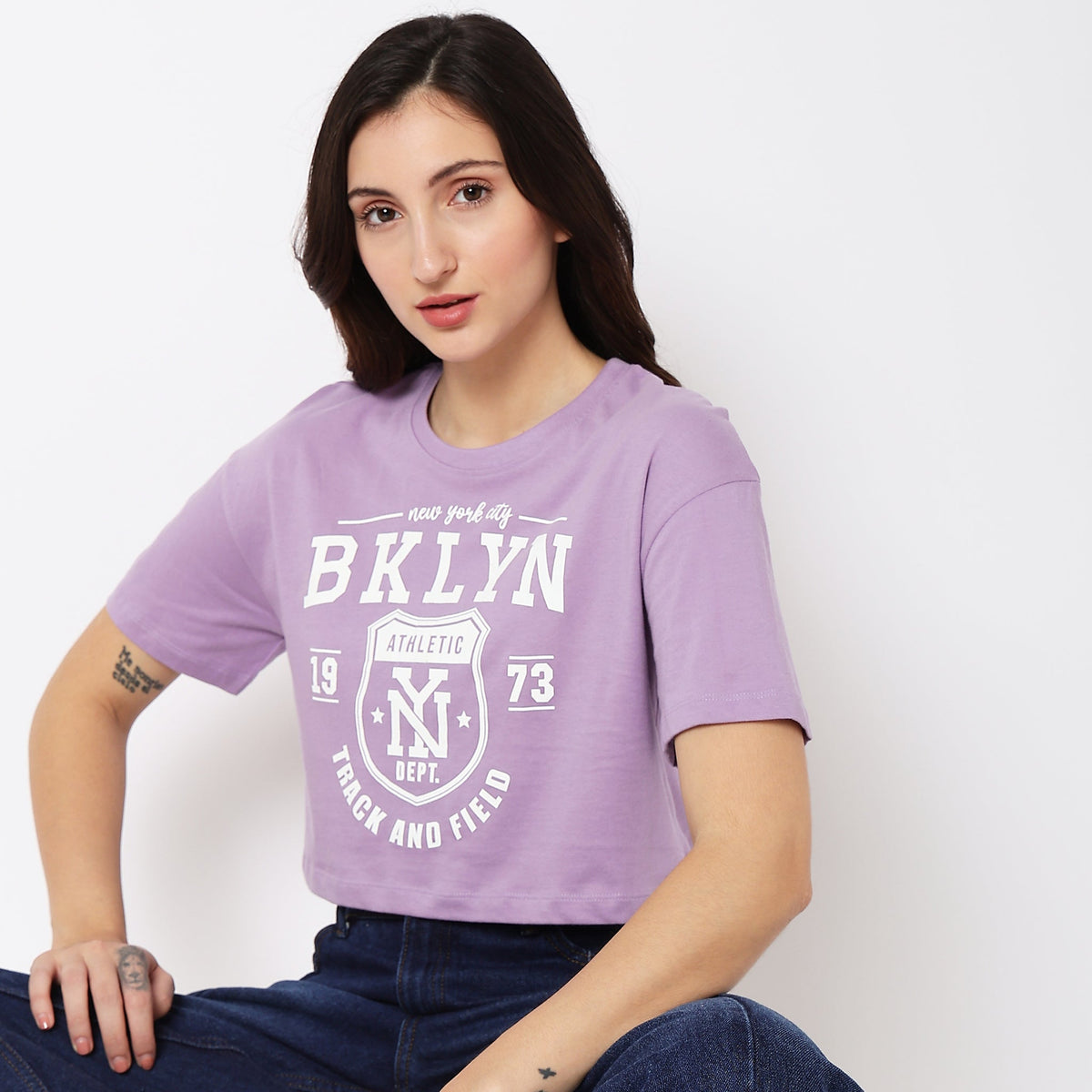 Women Wearing Boxy Fit Graphic T-Shirt