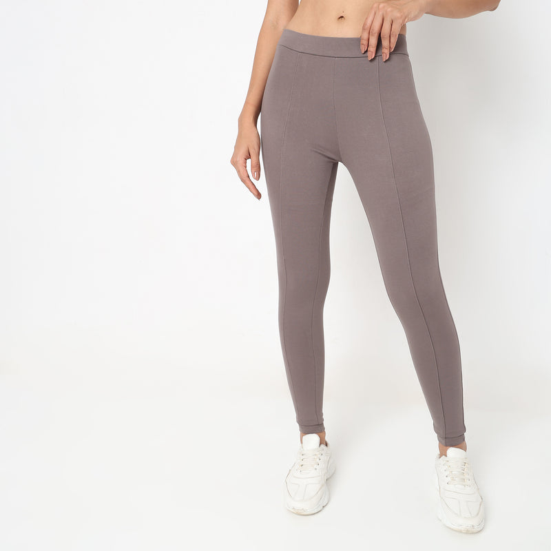 Skinny Fit Solid High Rise Jeggings