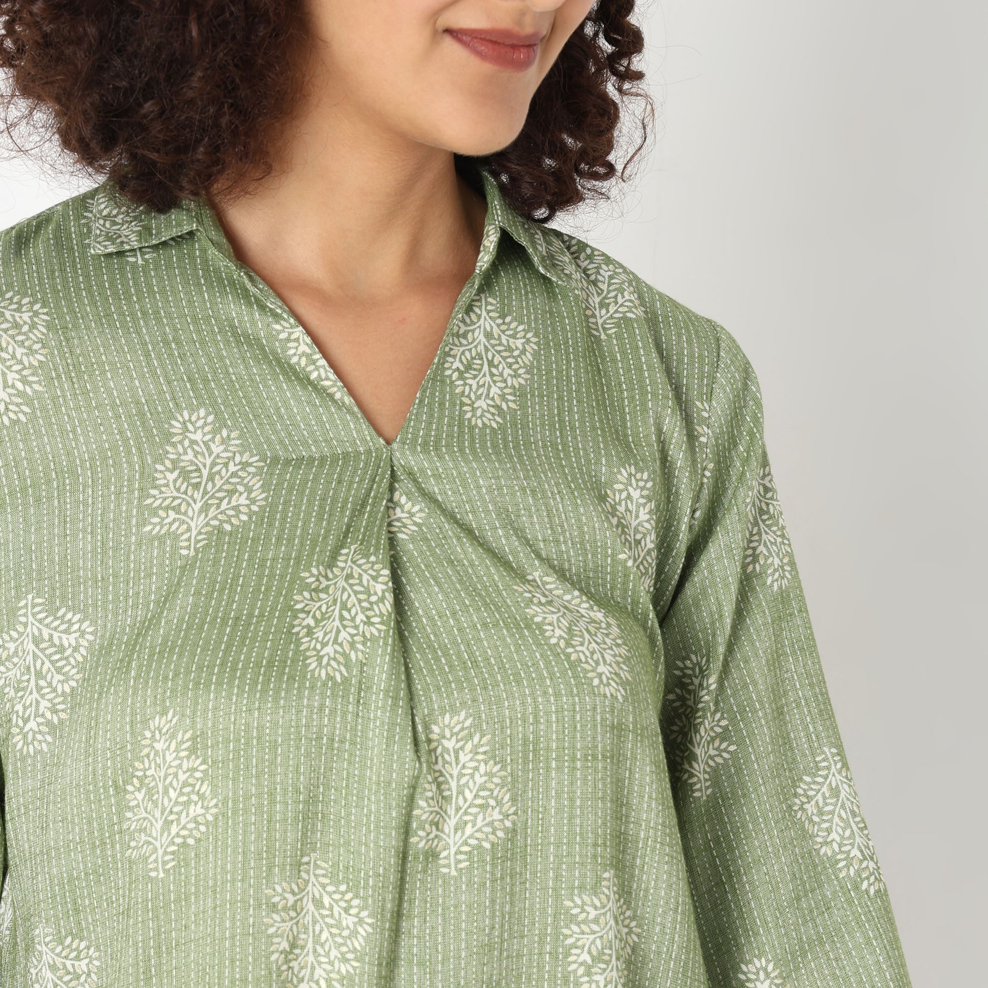 Straight Fit Printed Kurta Sets