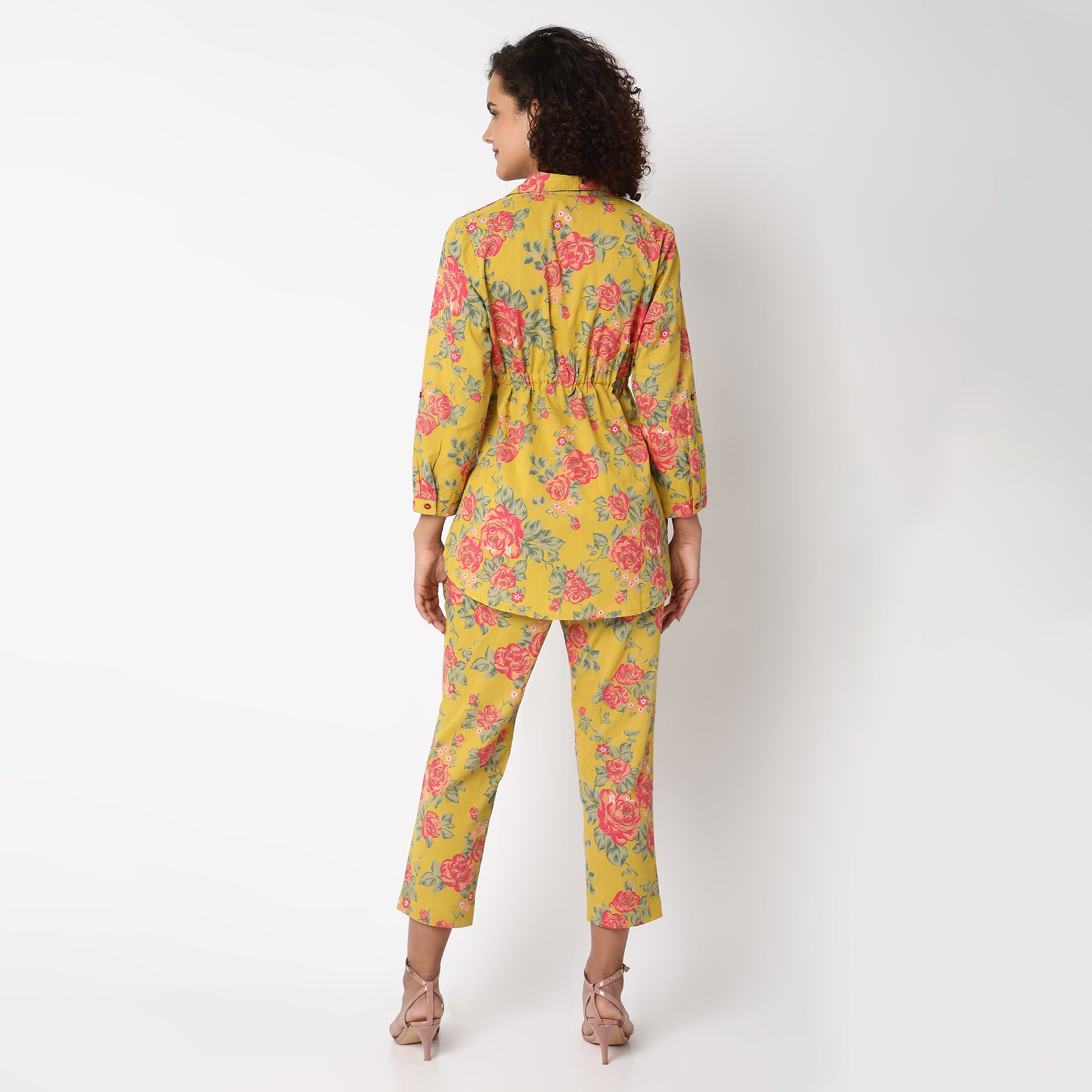 Straight Fit Printed Kurta Sets