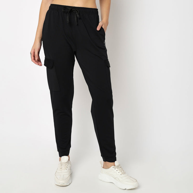 Women Wearing Regular Fit Solid High Rise Joggers