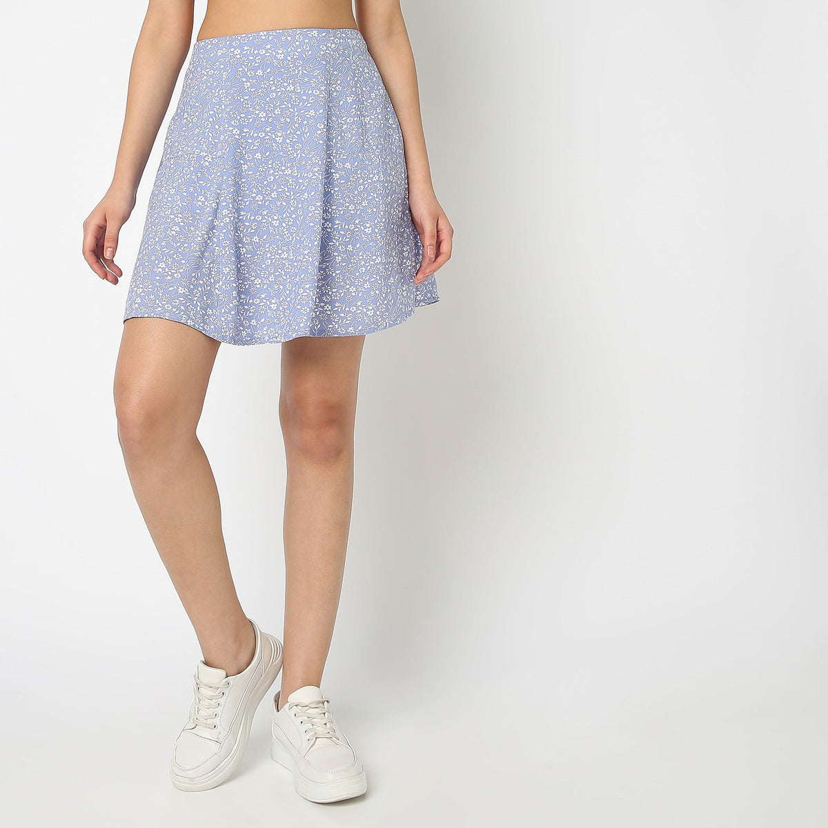 Women Wearing Regular Fit Floral High Rise Skirt