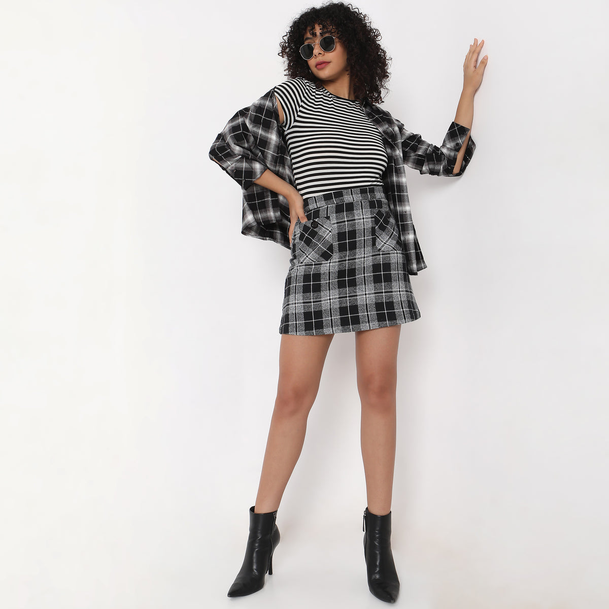 Regular Fit Checkered Mid Rise Skirts