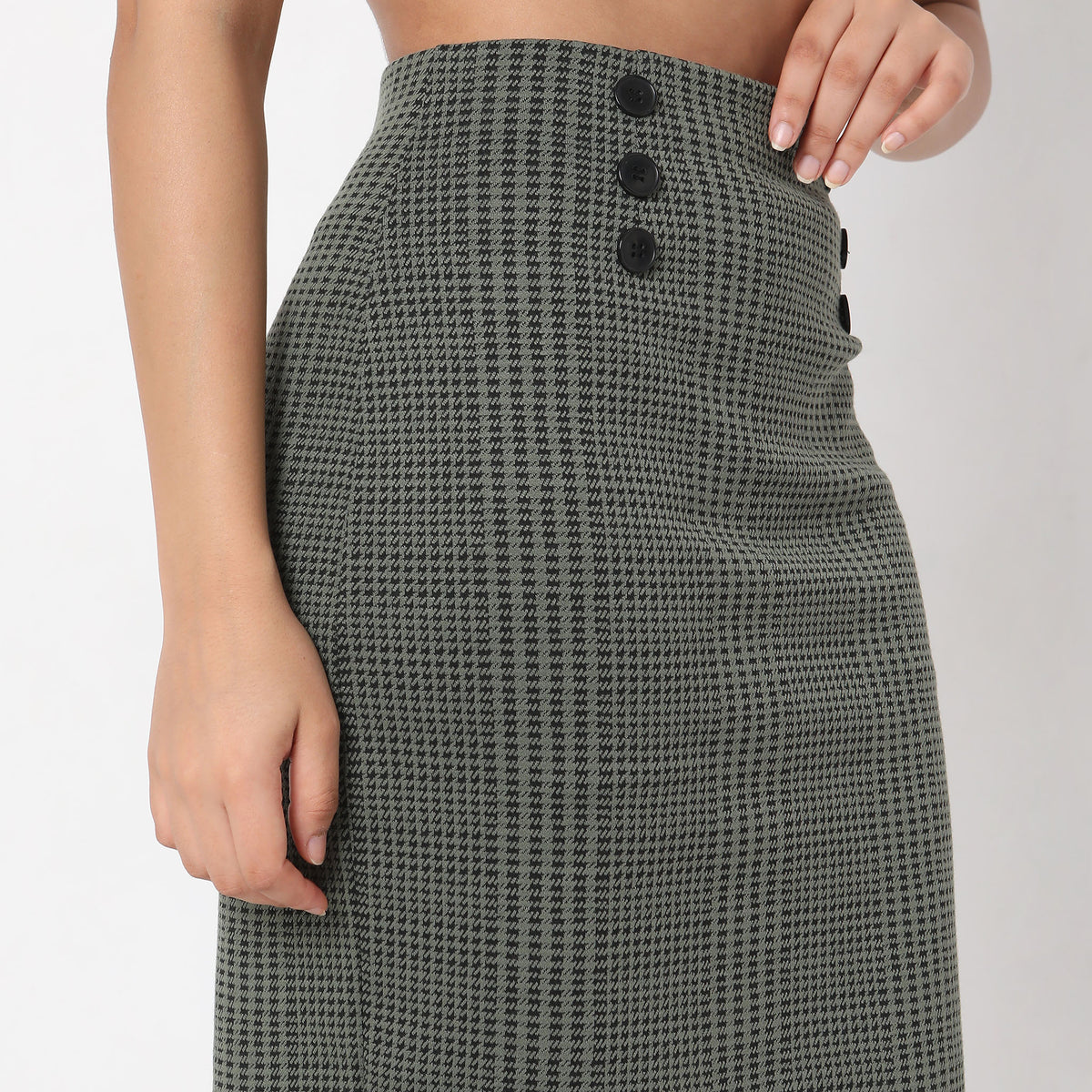 Slim Fit Jacquard Mid Rise Skirts