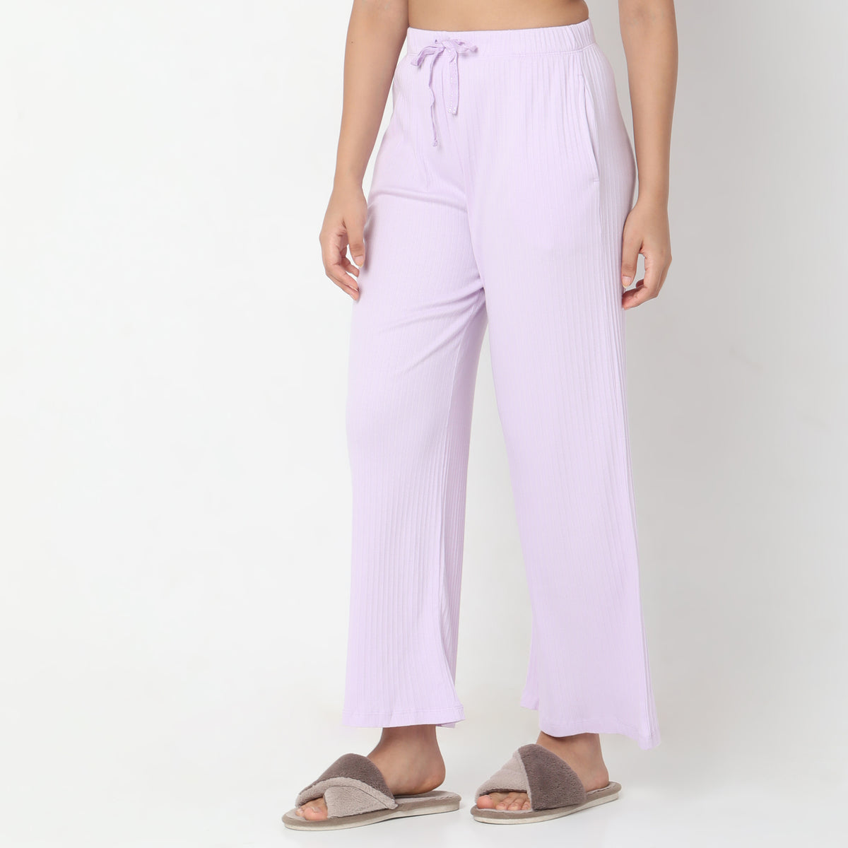 Regular Fit Solid Mid Rise Pants