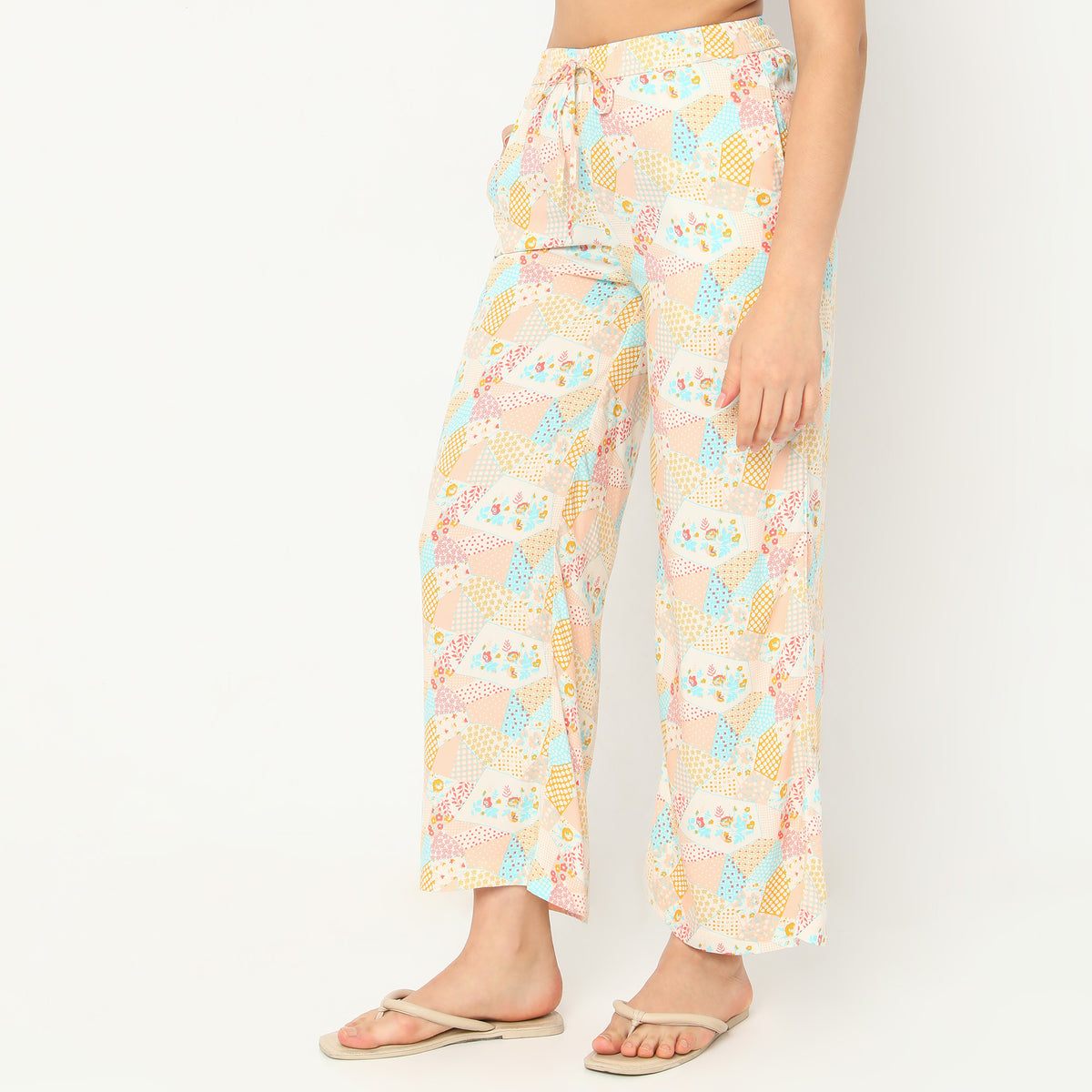 Regular Fit Printed Mid Rise Pants