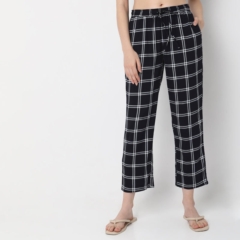 Regular Fit Checkered Mid Rise Pyjamas