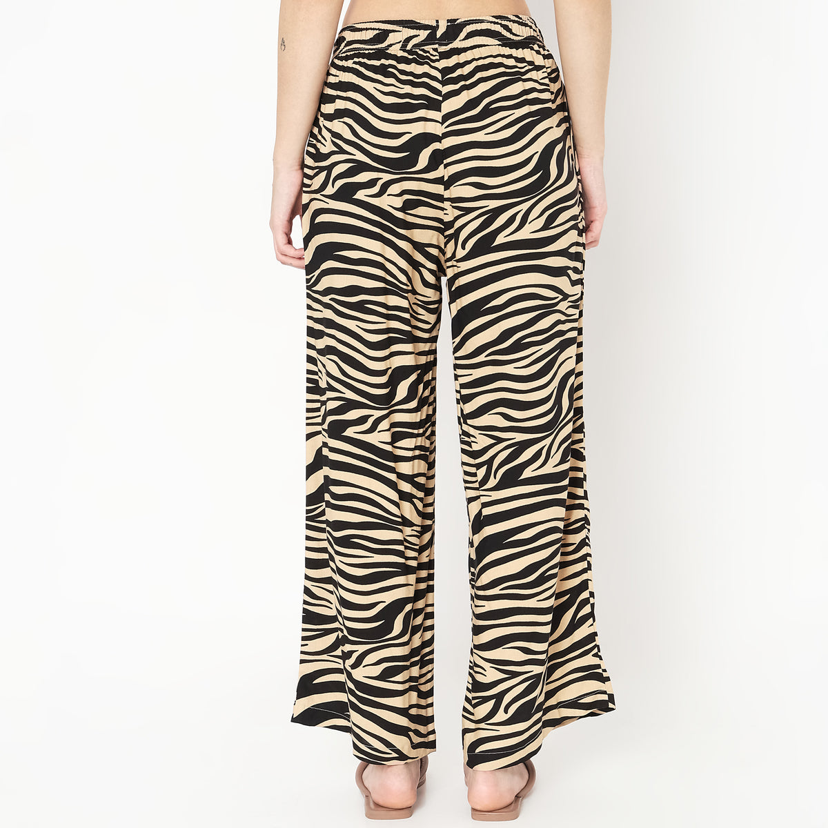 Regular Fit Animal Print Mid Rise Palazzos