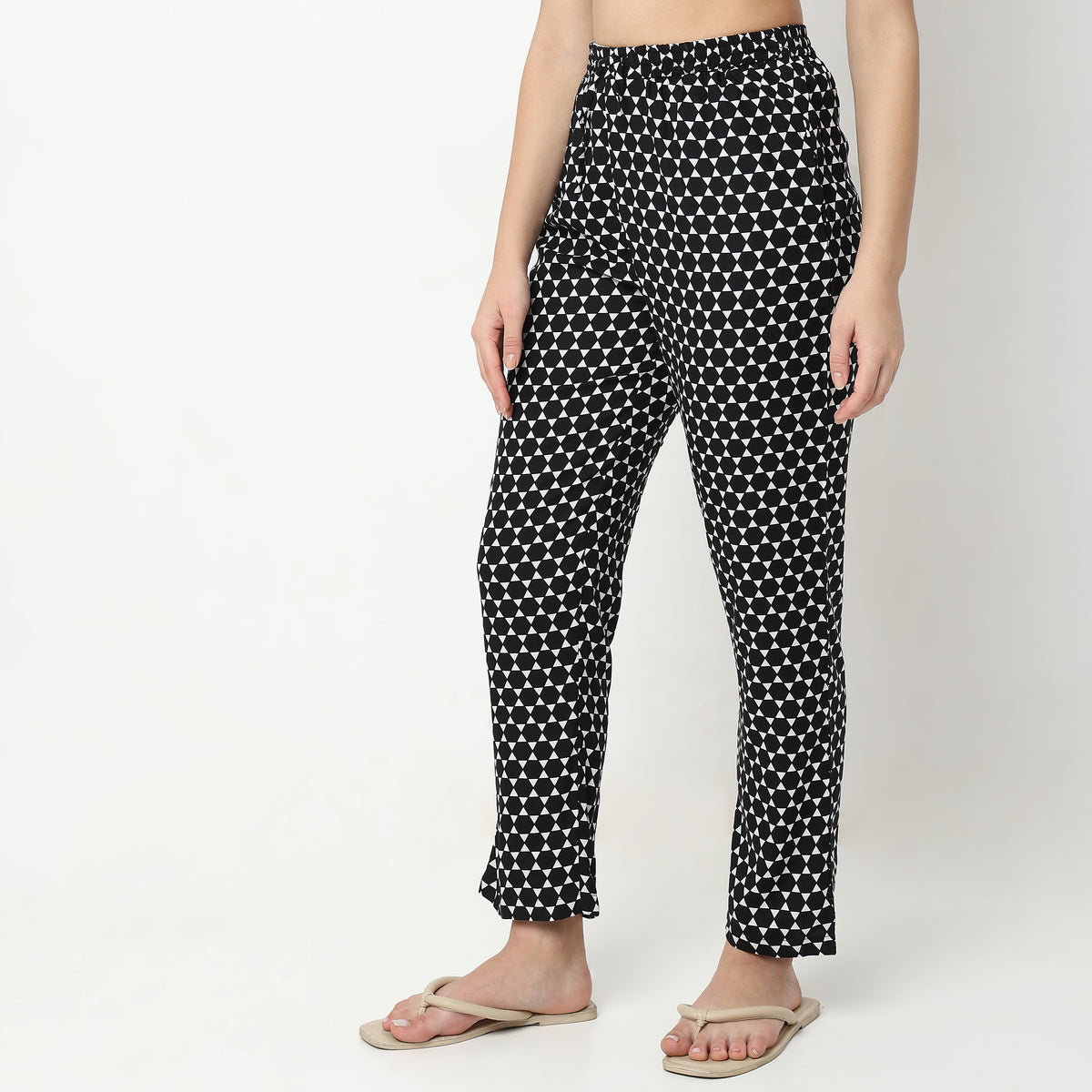 Regular Fit Printed Mid Rise Pyjamas