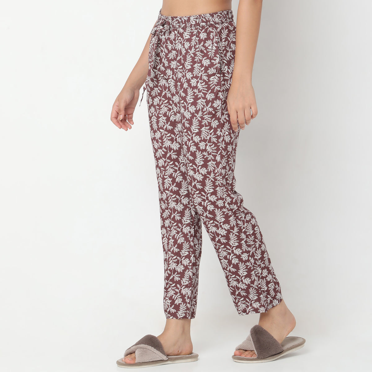 Regular Fit Printed Mid Rise Pyjamas