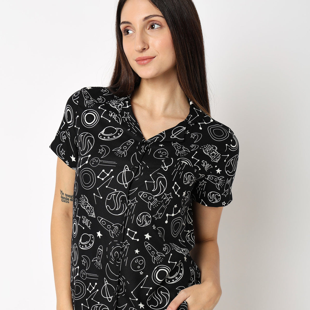 Women Wearing Regular Fit Printed Sleepwear Set